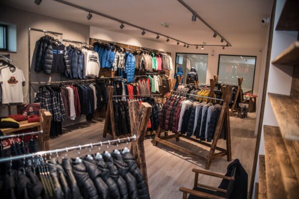 Product manager (30.000 – 35.000,- + odměny)