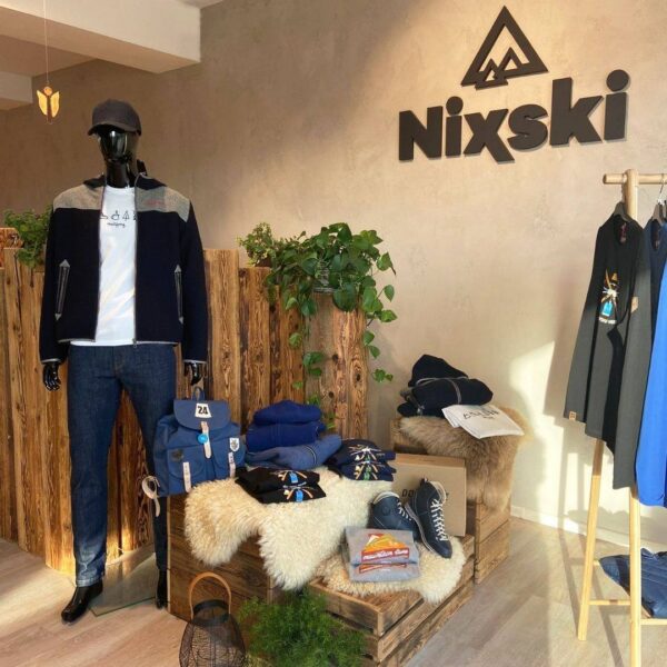 Prodejce oblečení a doplňků (28.000 – 32.000 + odměny)